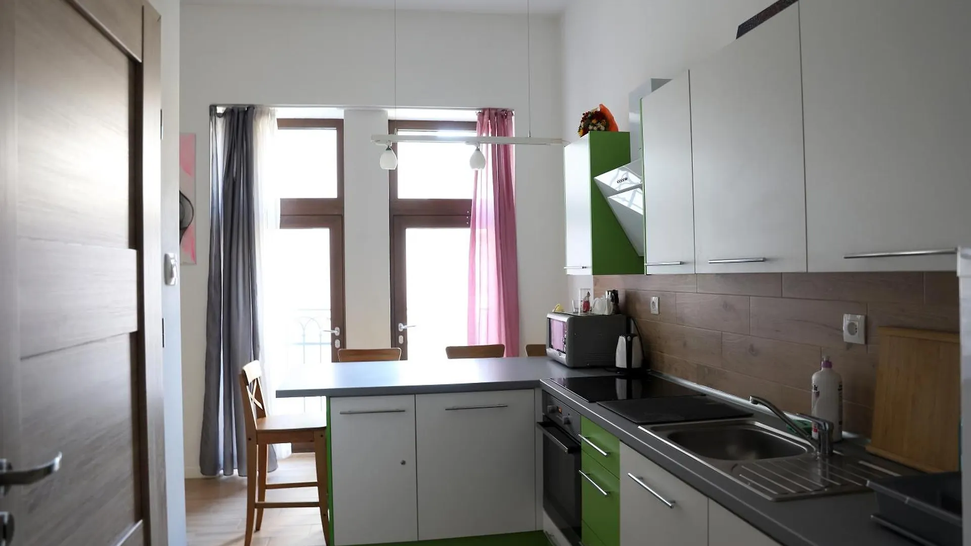 Urocze I Ciche Mieszkanie W Spokojnej Okolicy Apartman Krakkó Lengyelország