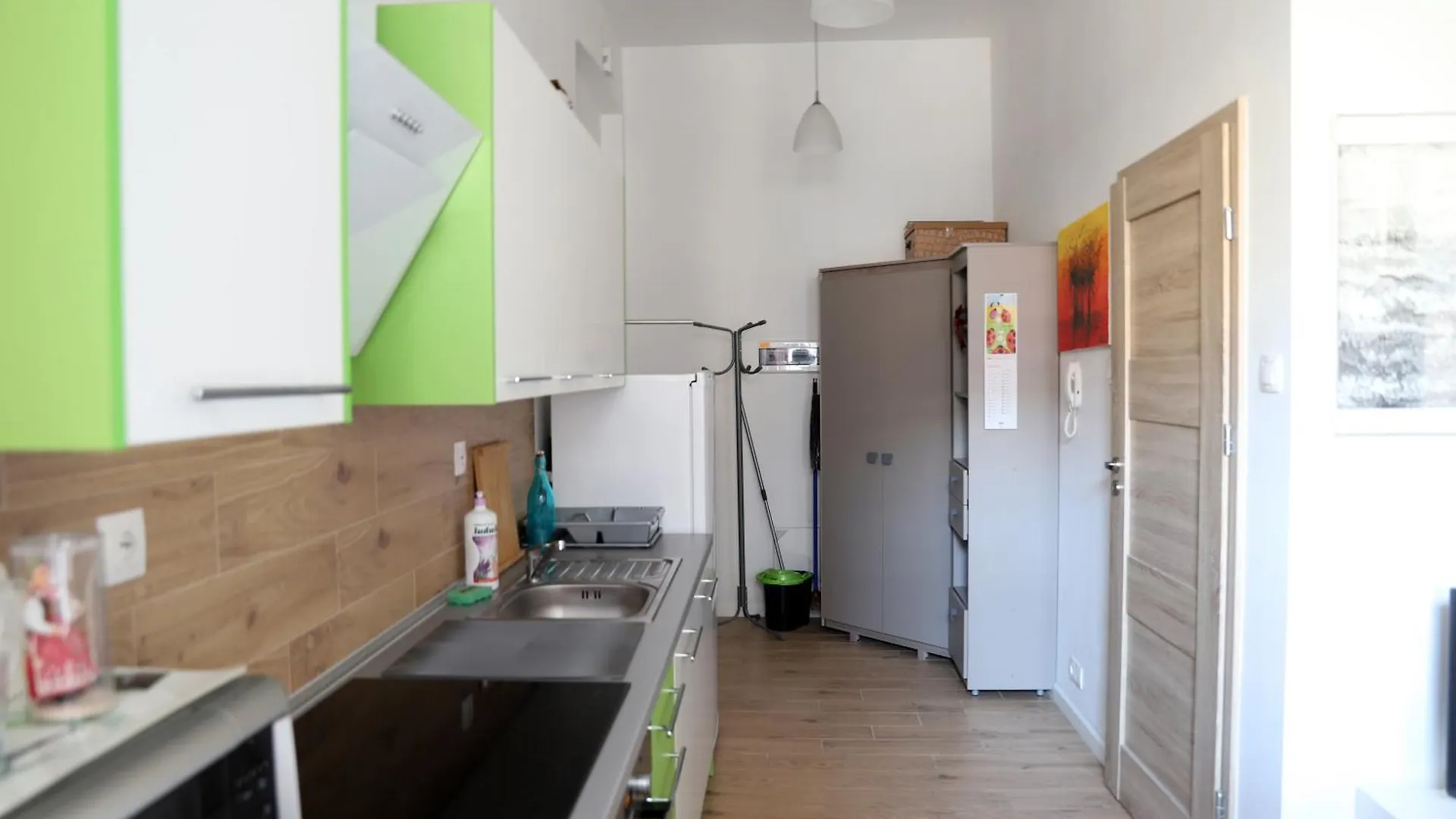 Urocze I Ciche Mieszkanie W Spokojnej Okolicy Apartman Krakkó