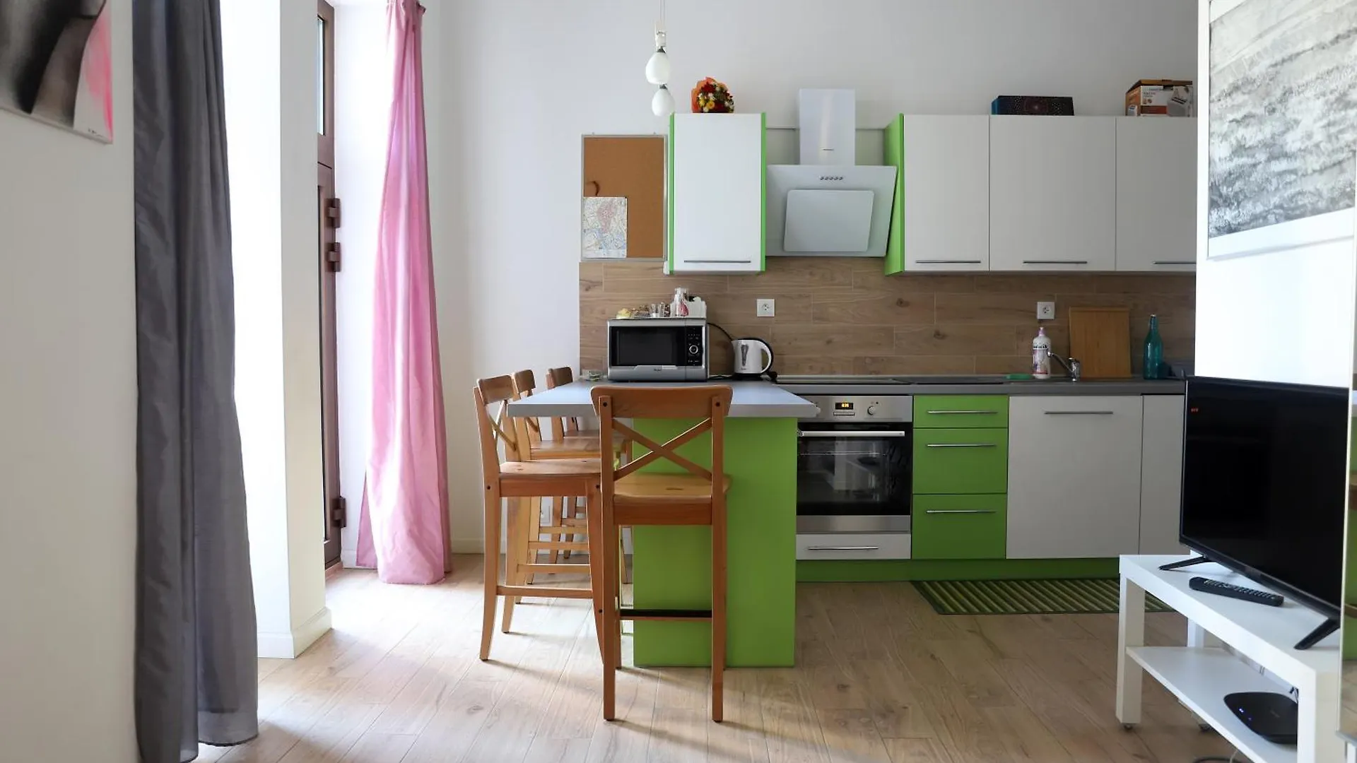 Urocze I Ciche Mieszkanie W Spokojnej Okolicy Apartman Krakkó 0*,  Lengyelország